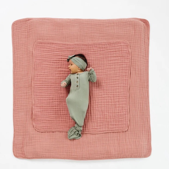 NWT Lou Lou Cloud Muslin Baby Quilt - Picture 3 of 4